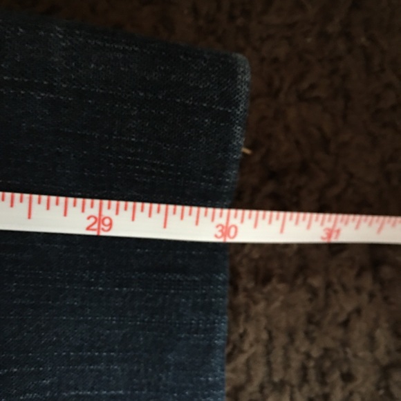 ELLE Jean Capris - Picture 7 of 8